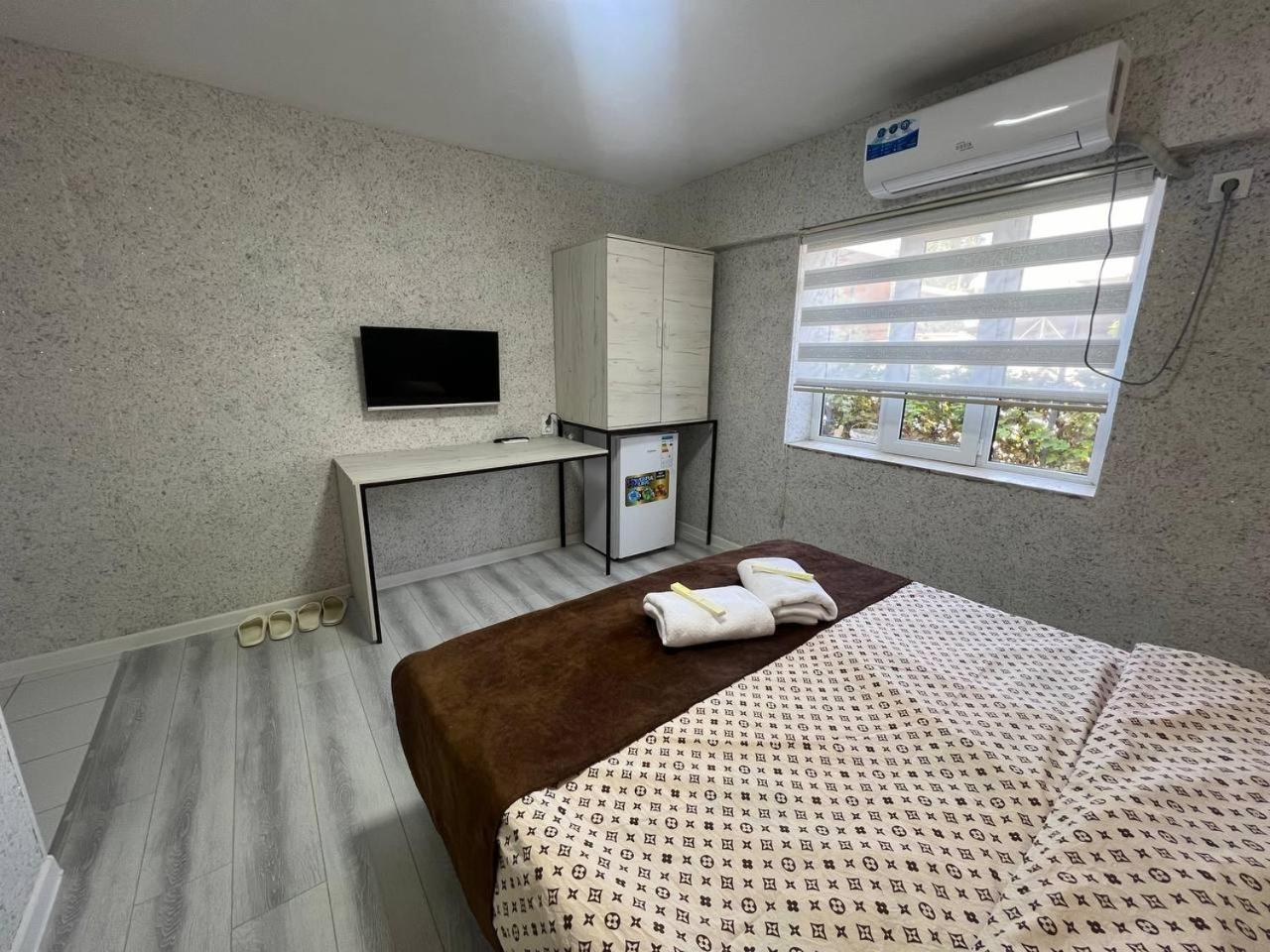 Abs Guest House Osh Exterior foto